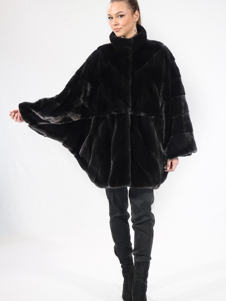 IT-238/S - Blackglama mink fur jacket with short collar and fox pockets