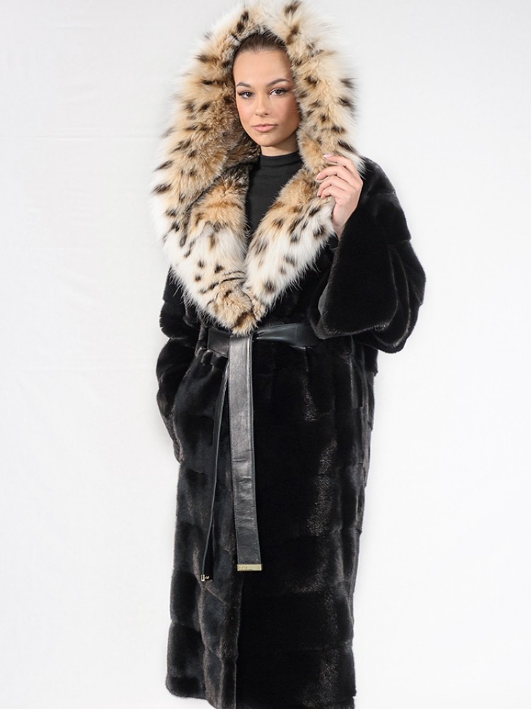 IT-25/K - Blackglama mink fur coat with Lynx hood