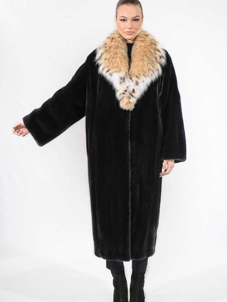 IR-18060/2/A - Blackglama mink fur coat with Lynx collar