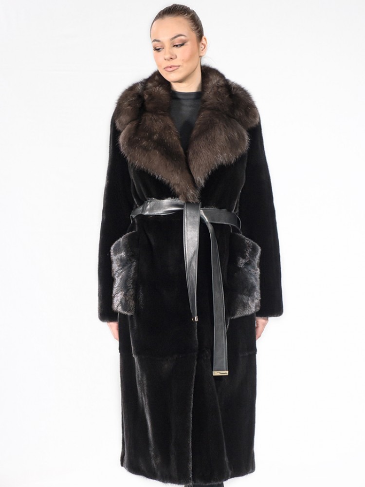 F-608/A - Blackglama mink fur coat with sable collar