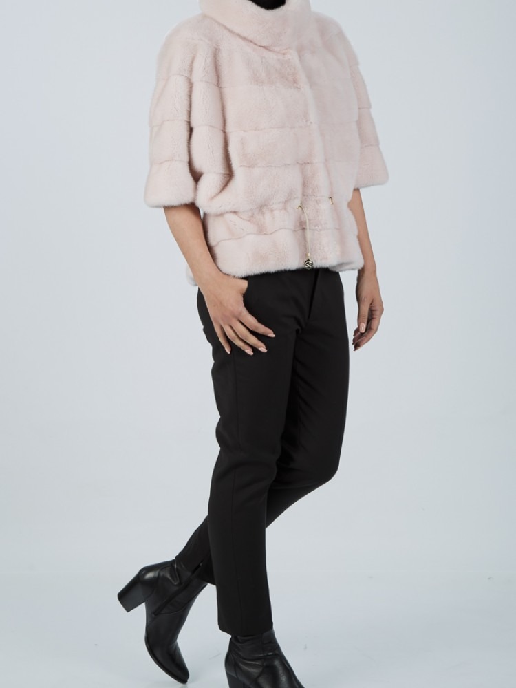 A-105/S - Roze mink fur jacket with short collar